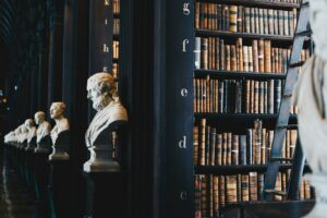 educação história conhecimento